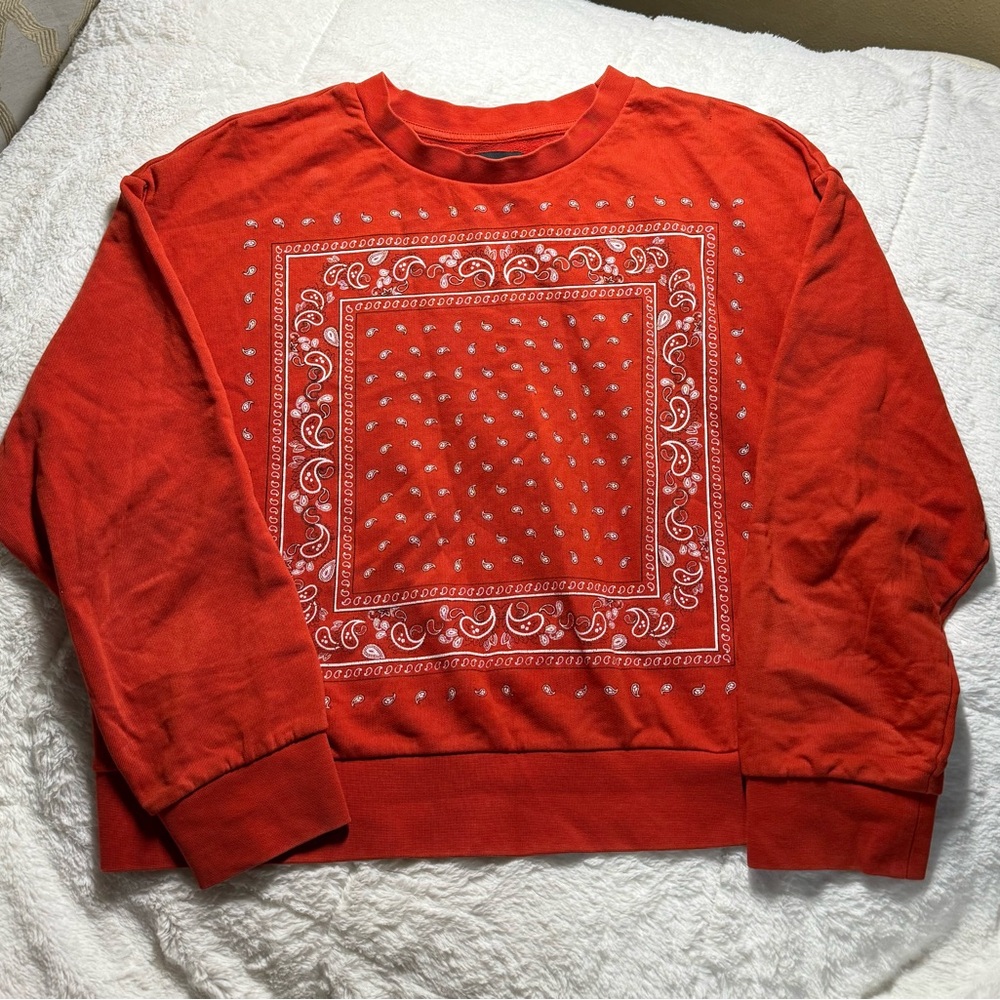 Women’s Zara Sz Large Red Bandana Crew Sweatshirt